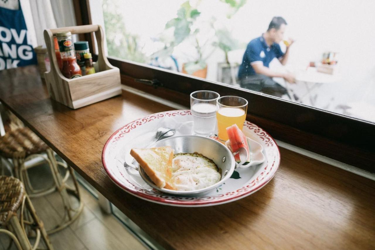 Morn-Ing Hostel Bangkok Zewnętrze zdjęcie